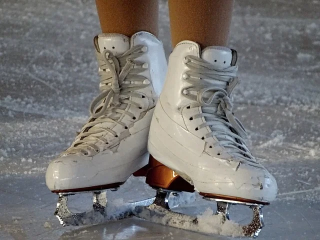 Perbedaan Sepatu Ice Skating untuk Pemula vs Profesional